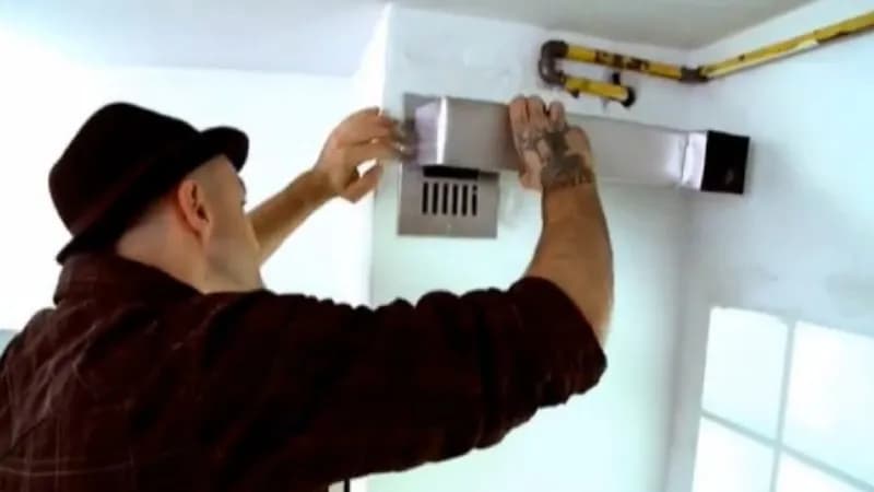 Czy można podłączyć okap do kratki wentylacyjnej w bloku? Sprawdź zasady