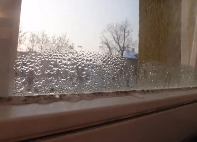 Syndrom chorego budynku co to? Objawy, przyczyny i jak uniknąć problemów